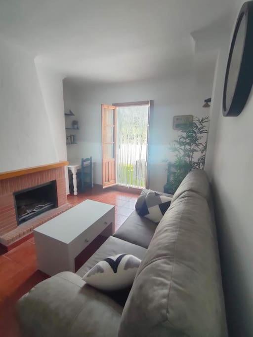 Ventana Al Albarracin Apartment Benamahoma Exterior photo